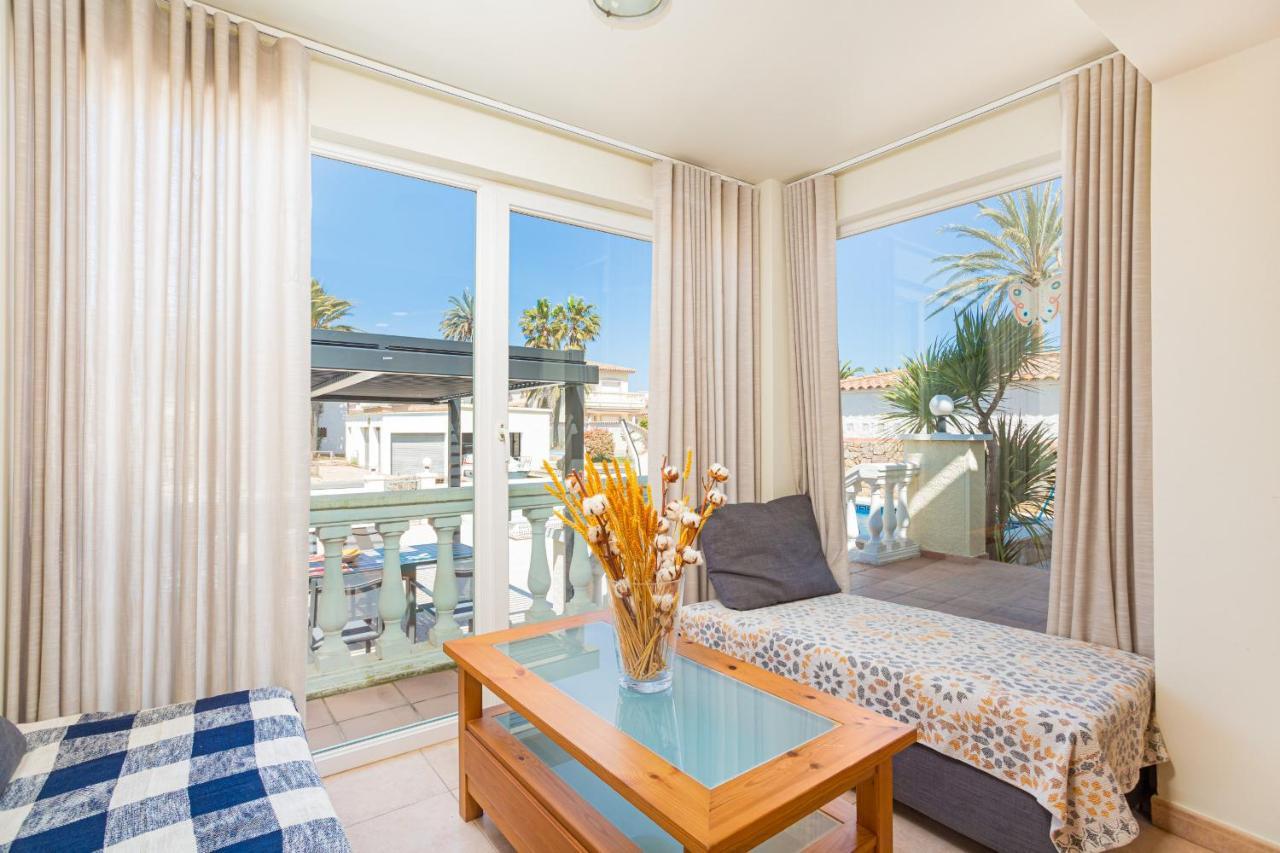 Welcs Villa Falconera 017 Emp Con Piscina Privada Empuriabrava Eksteriør billede