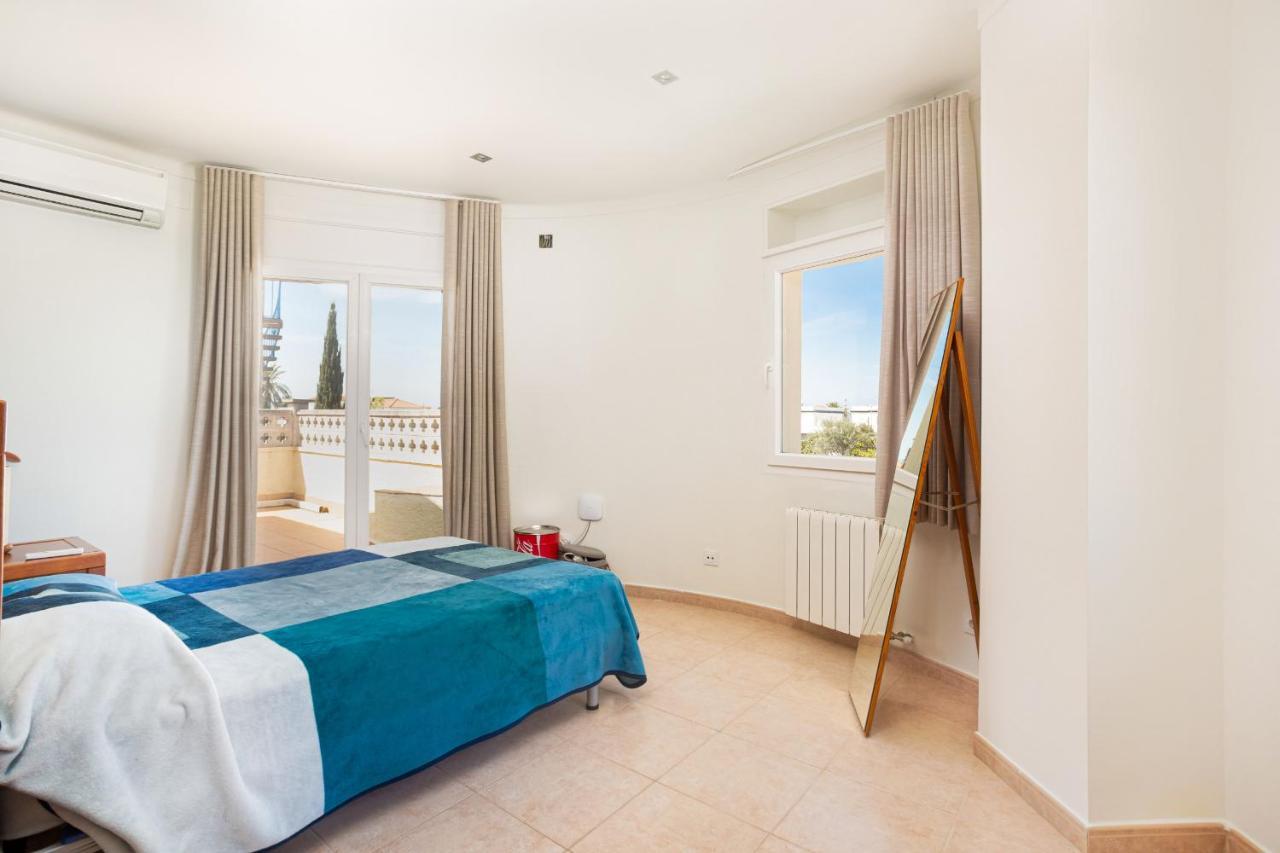 Welcs Villa Falconera 017 Emp Con Piscina Privada Empuriabrava Eksteriør billede